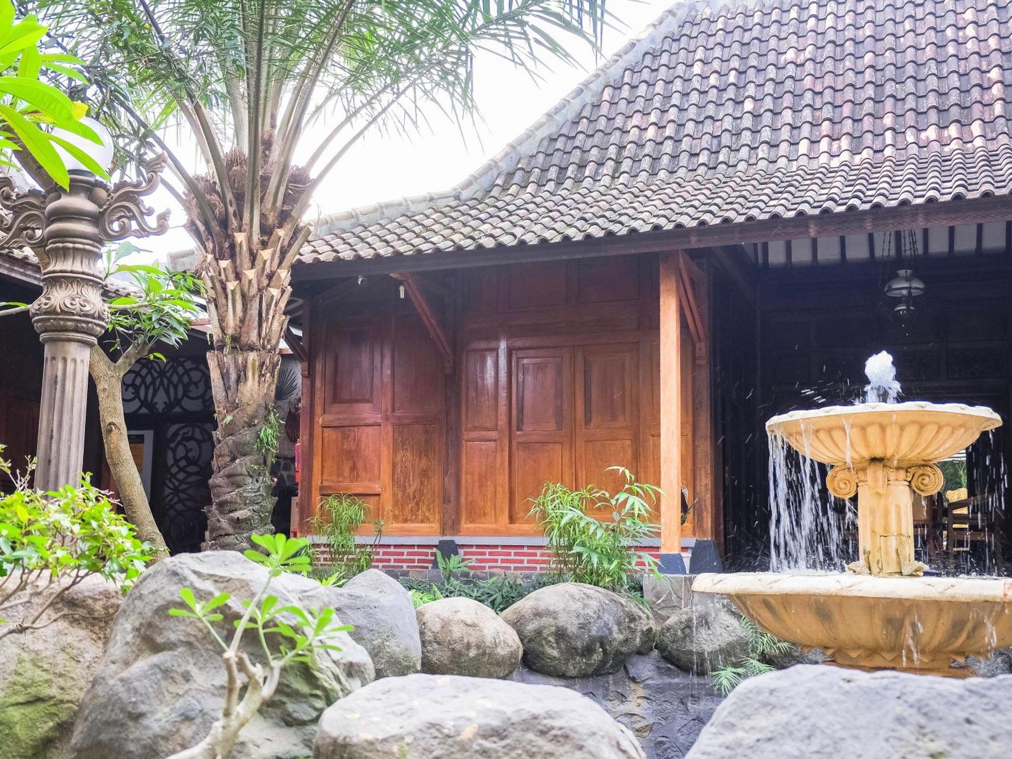 Pendhapa Art Space - Pas Limasan Homestay Prawirotaman Exterior foto